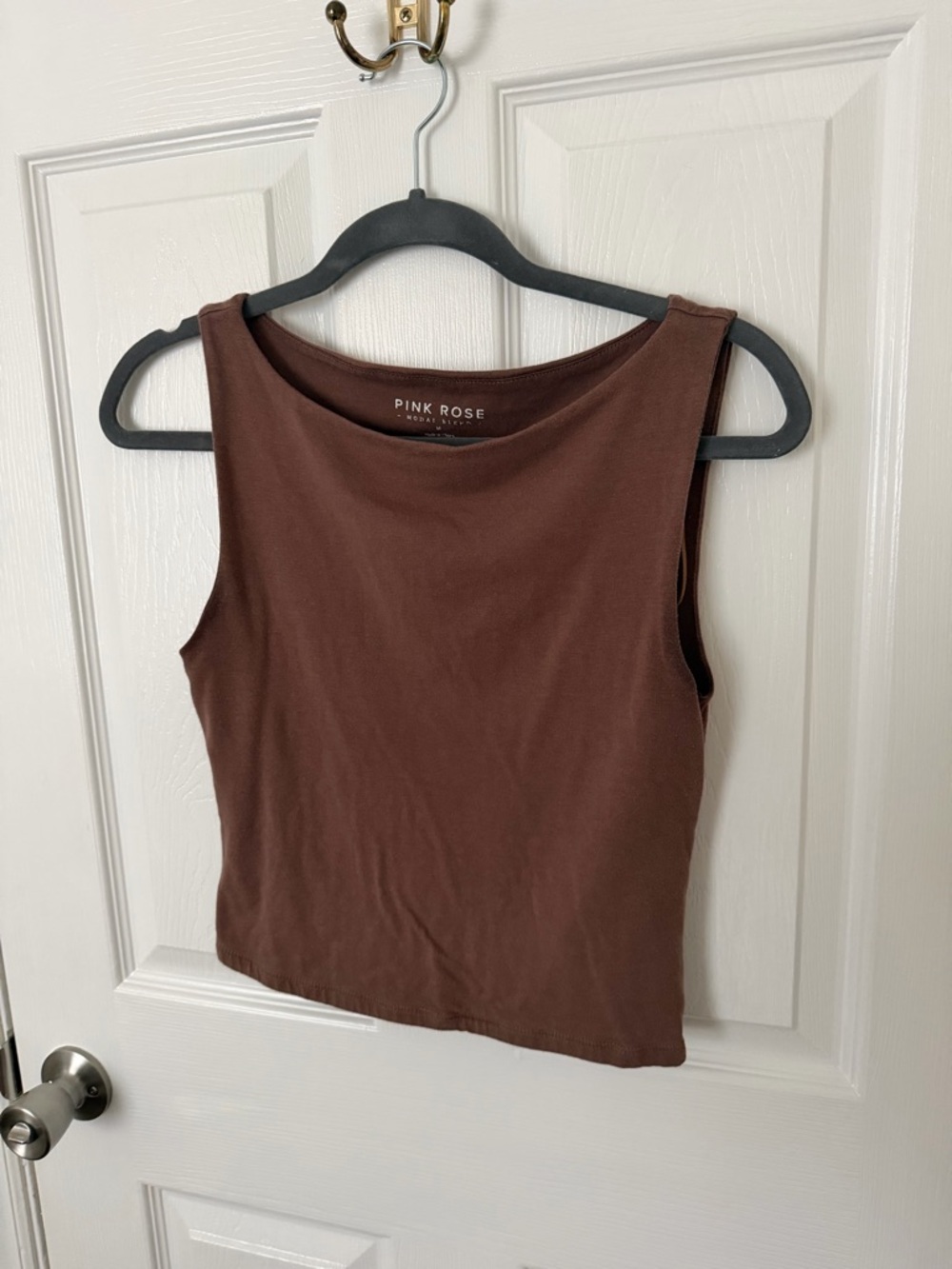 Pink Rose Brown Sleeveless Scoop-Neck Crop Top